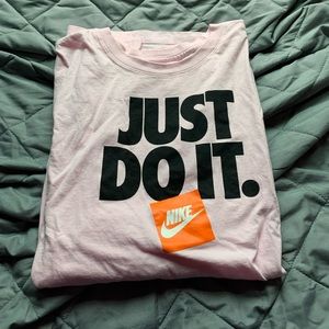 Nike tee